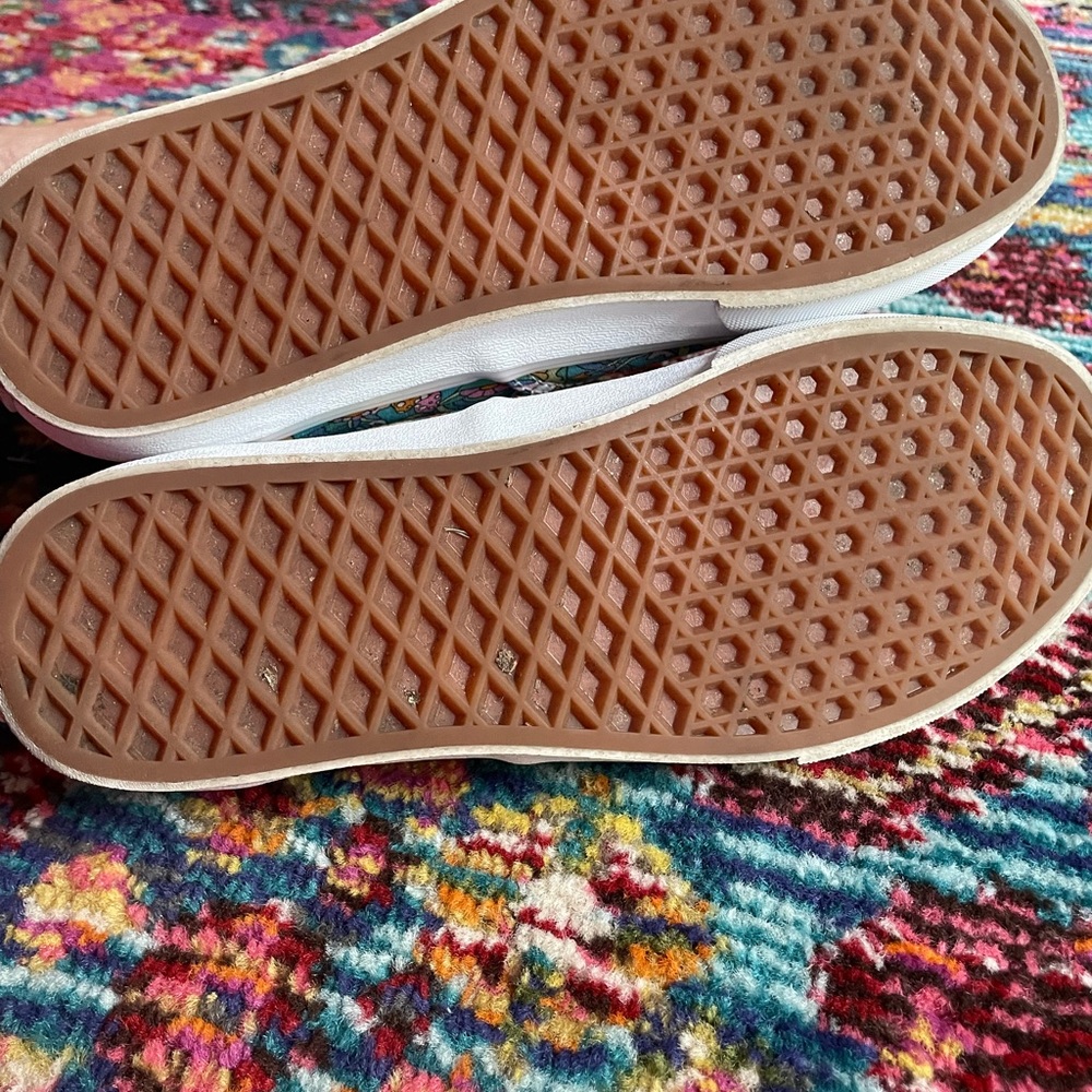 Vans lo top enchanted mushrooms size 8.5 great condition! - Picture 6 of 8